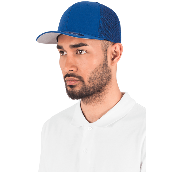 Flexfit | FlexFit mesh trucker cap